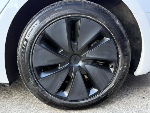 Tesla Model 3 Saloon 4dr Electric Auto RWD (208 ps) 16