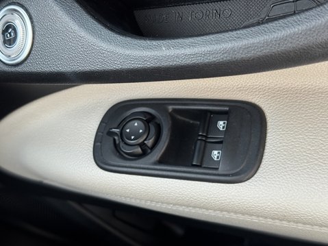 Fiat 500e La Prima 42kWh Hatchback 3dr Electric Auto (118 ps) 23
