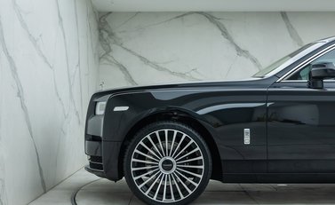 Rolls-Royce Phantom VIII 49