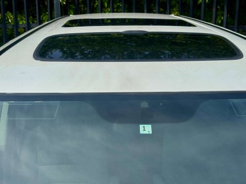 Toyota Alphard Sunroof 8 Seater 8