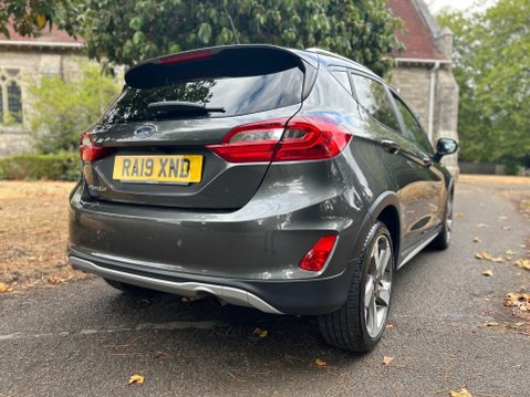 Ford Fiesta ACTIVE X 19