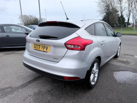 Ford Focus 1.0 ZETEC 5