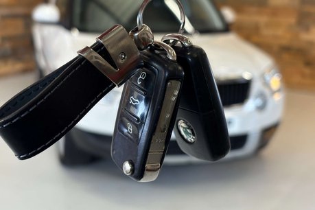 Skoda Yeti 2.0 TDI SE Plus SUV 5dr Diesel Manual 4WD Euro 5 (140 ps) 9