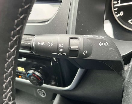 Nissan Qashqai 1.3 Qashqai Acenta Premium T MHEV CVT 5dr 64