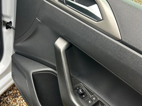 Volkswagen Polo 1.0 TSI SE Euro 6 (s/s) 5dr 24