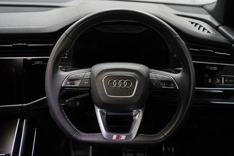 Audi Q8 3.0 TFSI V6 55 Black Edition SUV 5dr Petrol Tiptronic quattro Euro 6 (s/s) 8