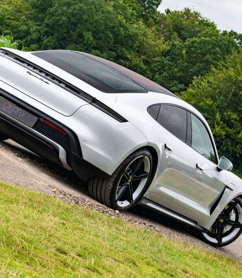 Porsche Taycan Taycan Turbo 1