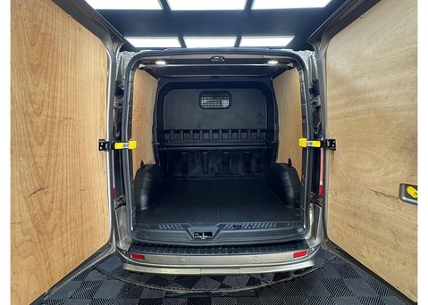 Ford Transit Custom 2.0 300 EcoBlue Limited Crew Van Double Cab 5dr Diesel Manual L1 H1 Euro 6 44