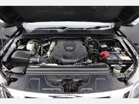 Nissan Navara 2.3 Navara Tekna dCi Auto 4WD 5dr 62