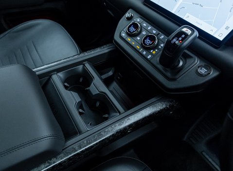 Land Rover Defender OCTA EDITION ONE 23