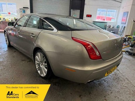 Jaguar XJ 3.0d V6 Portfolio Auto Euro 5 4dr 4