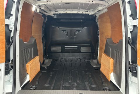 Ford Transit Connect 200 L1 Limited 120 ps Automatic Panel Van - Sat Nav / Rear Camera 13