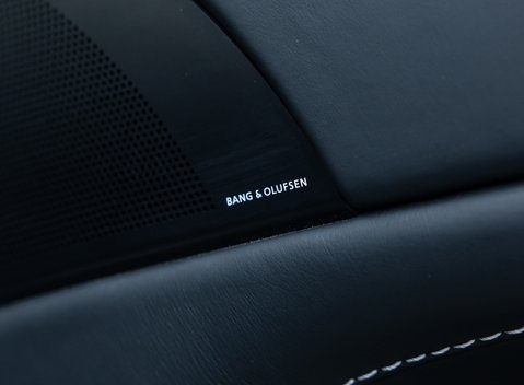 Aston Martin V12 Vantage S ROADSTER 25