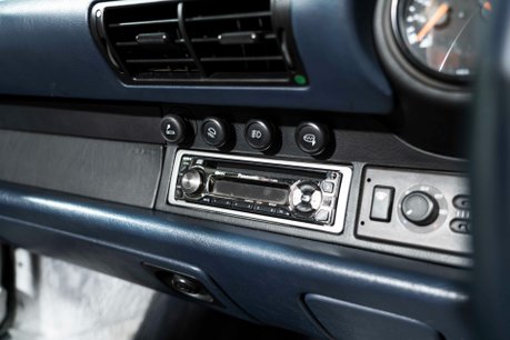 Porsche 911 CARRERA. NOW SOLD. SIMILAR REQUIRED. PLEASE CALL 01903 254800. 37