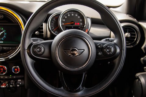 Mini Hatch COOPER 14