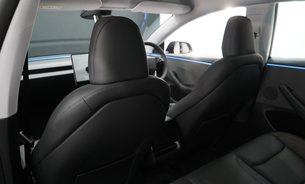 Tesla Model 3 RWD Standard Range Stalk Front Camera GROK AI Rear Screen Vented Seats VATQ 20
