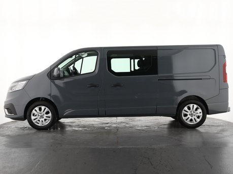 Renault Trafic LL30 Blue dCi 150 Extra Crew Van MY26 8