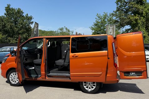 Ford Transit Custom 320 LIMITED ECOBLUE DOUBLE CAB - 6 SEATER -REVERSE CAMERA -APPLE CAR PLAY 16