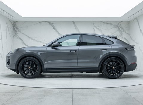 Porsche Cayenne TURBO E-HYBRID GT 5