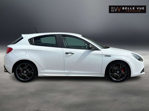 Alfa Romeo Giulietta 1.7 Giulietta Veloce TBi Semi-Automatic 5dr *NATIONAL DELIVERY* 4