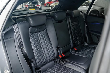 Audi RS Q8 4.0 TFSI V8 Vorsprung SUV 5dr Petrol Tiptronic quattro Euro 6 (s/s) (600 ps 33