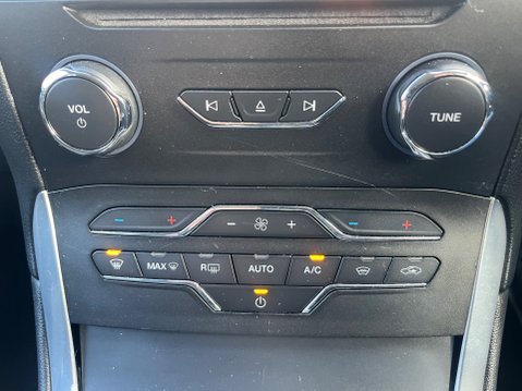 Ford S-Max 2.0 TDCI TITANIUM 7 SEATER 17