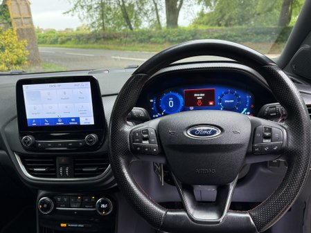 Ford Puma ST-LINE X FIRST EDITION MHEV 32