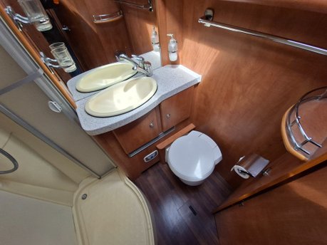 Carthago E-line Chic i47 40