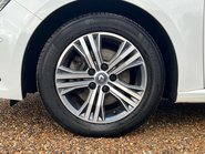 Renault Megane ICONIC E-TECH 9