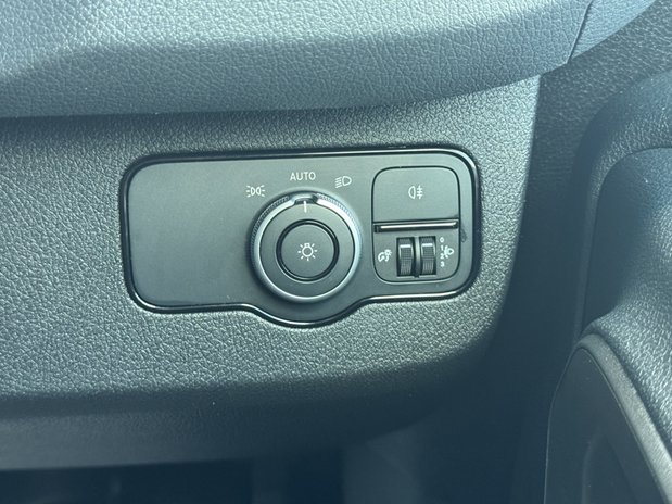 Mercedes-Benz Sprinter AUTO MWB L2H2 High Roof 315 Pro Air Con Camera EURO 6 22