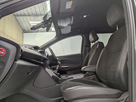 Ford Kuga 2.0 Kuga ST-Line TDCi 5dr 38