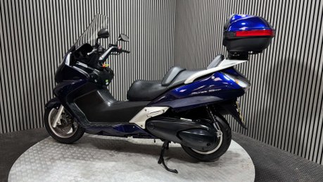 Honda FJS 2014 ONLY 9K 1 OWNER LONG MOT MAXI SCOOTER 600CC TWIN A2 6