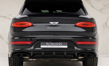 Bentley Bentayga V8 4