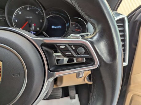 Porsche Cayenne 3.0 Cayenne V6 D Tiptronic S 4WD 5dr 74
