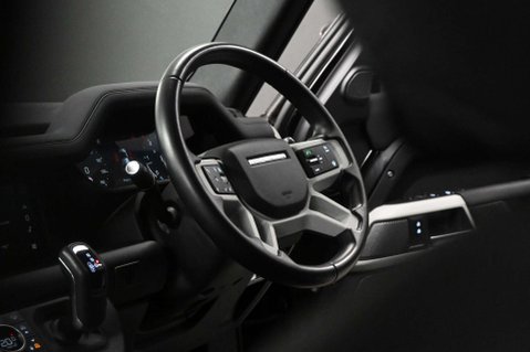 Land Rover Defender 3.0 Defender XS Edition D MHEV A 4WD 5dr 8