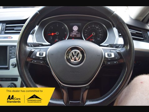 Volkswagen Passat 2.0 Passat SE Business TDI BlueMotion Technology 4dr 43