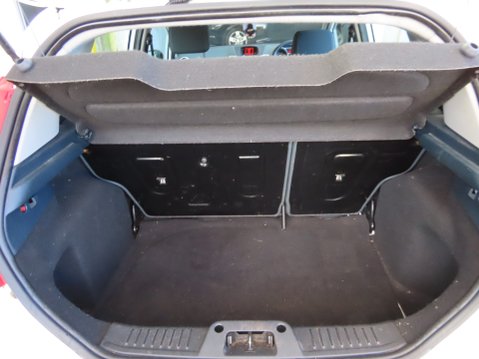 Ford Fiesta ZETEC 9