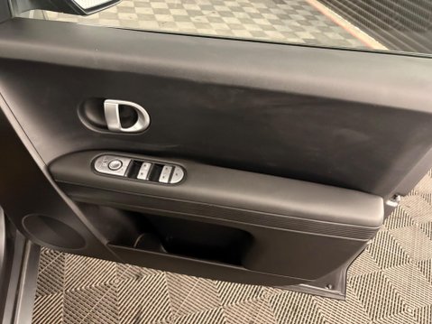 Hyundai IONIQ 5 58kWh Premium Auto 5dr 33