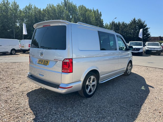 Volkswagen Transporter AUTO Crew Cab SWB L1H1 210BHP T32 Tdi Sportline Kombi Nav EURO 6 NO VAT 7