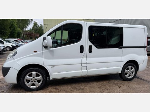Vauxhall Vivaro 2.0 2900 CDTi Sportive Crew Van 5dr Diesel Manual FWD L1 (195 g/km, 113 bhp 6