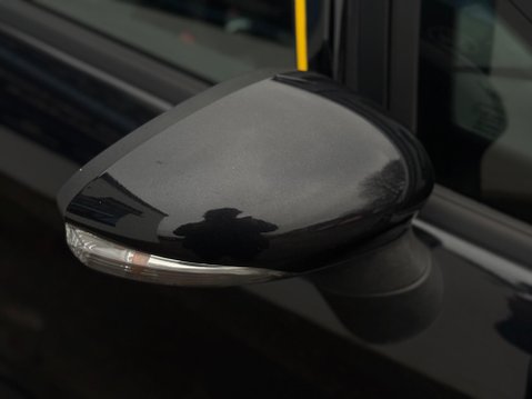 Ford Fiesta 1.6T EcoBoost ST-2 Euro 5 3dr 23