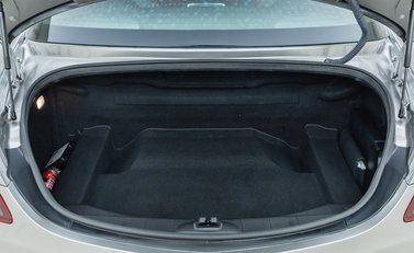 Mercedes-Benz SLS AMG 32