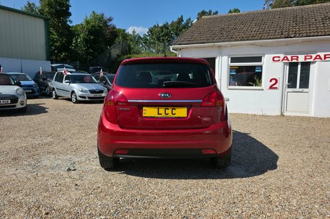 Kia Venga 3 1.6 AUTOMATIC WITH ONLY 45000 MILES WITH 9 MAIN DEALER SERVICES!SAT NAV!  9
