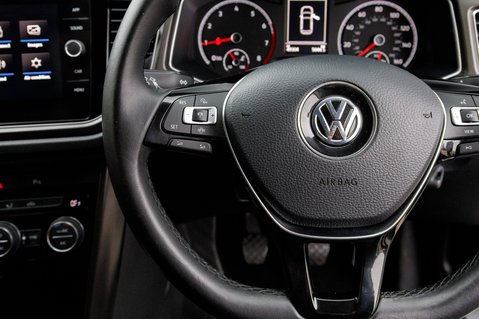 Volkswagen T-Roc SE TSI 18