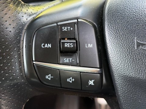 Ford Fiesta 1.0T EcoBoost ST-Line Euro 6 (s/s) 5dr 17