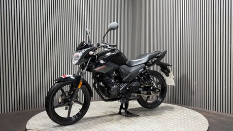Yamaha YS125 2018 68 PLATE LONG MOT SERVICED ONLY 8K IDEAL LEARNER BIKE 125CC 5