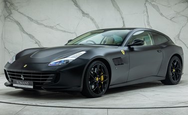 Ferrari GTC4 Lusso T 1