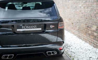 Land Rover Range Rover Sport 5.0 SVR 24