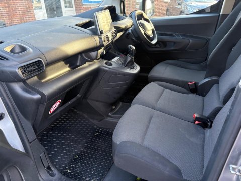 Peugeot Partner BLUEHDI PROFESSIONAL L1 14