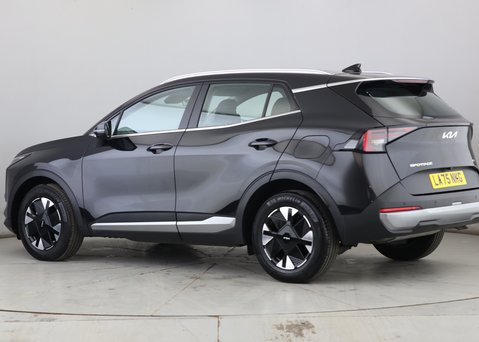 Kia Sportage 1.6 T-GDi HEV PURE 2